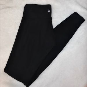 High rise black lulu lemon wunder under leggings